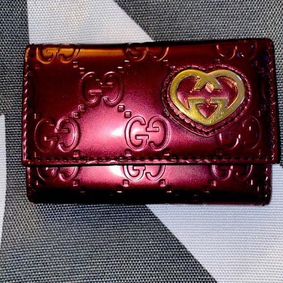 Authentic Gucci key holder - Picture 1 of 7